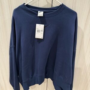 NWT Nike pullover